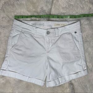 Sz 26 White Pilcro and the Letterpress Shorts
